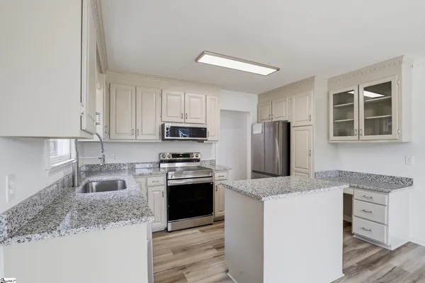 $349,900 | 104 Luke Court, Easley, SC 29640