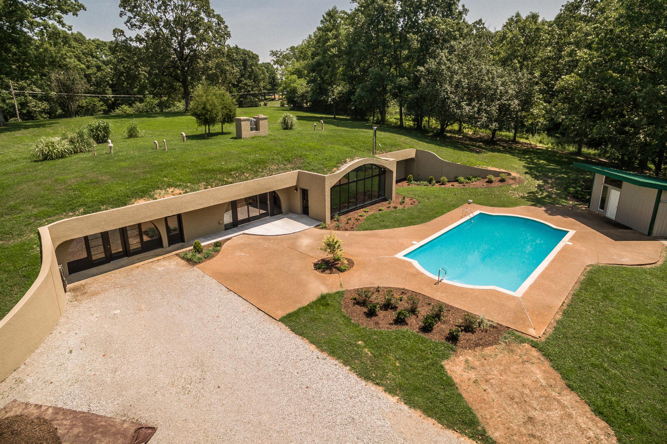 7897 Ridgewood Road Goodlettsville, TN 37072 - Photo 2 of 30 Gallery Image 2