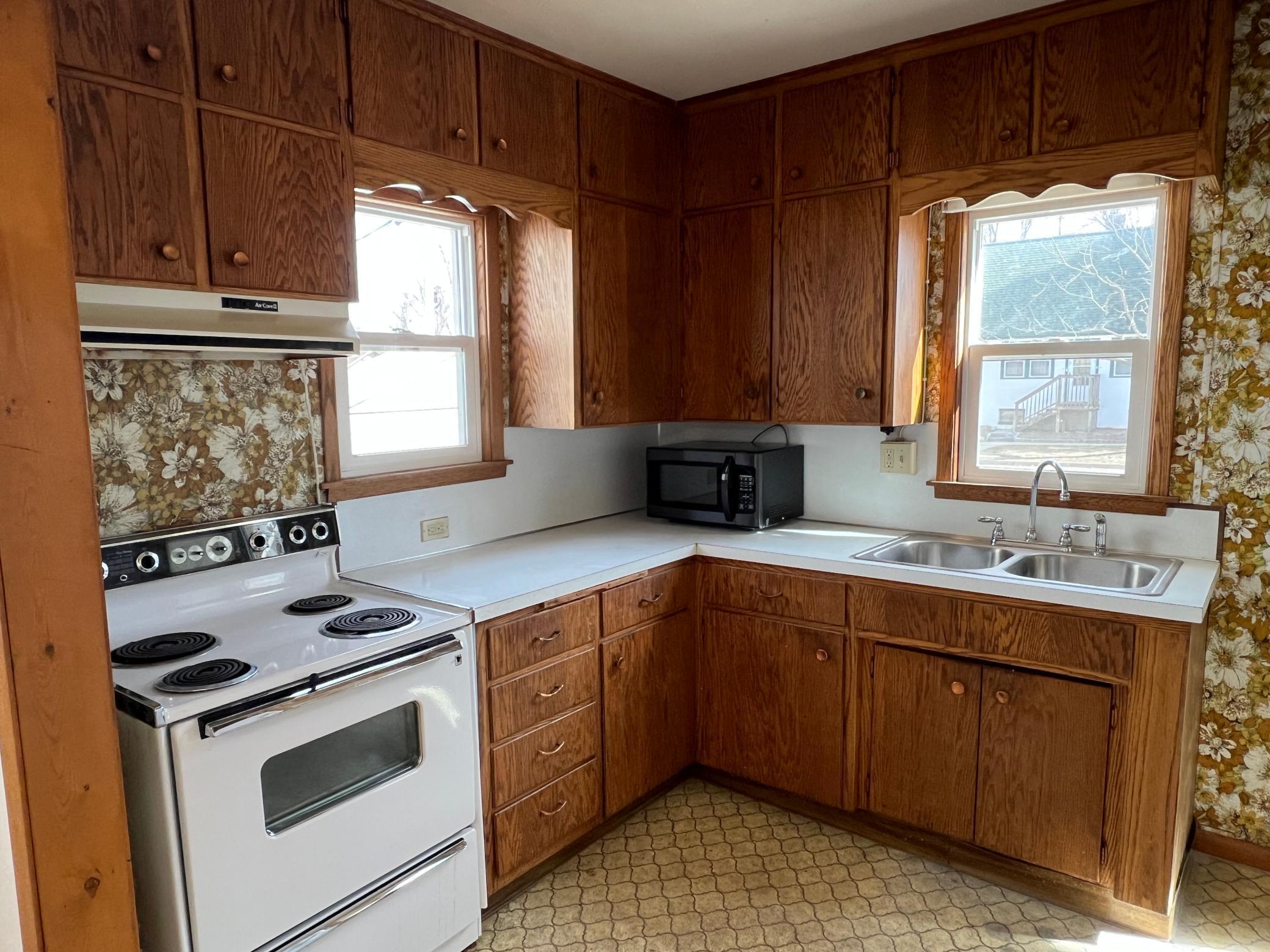 225 East 3rd Street Albert Lea, MN 56007 - Photo 11 of 19