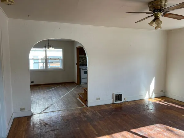 $128,000 | 225 East 3rd Street, Albert Lea, MN 56007