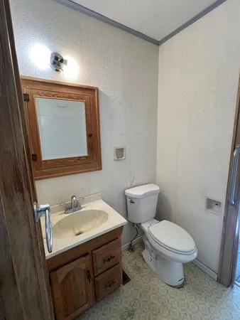 $128,000 | 225 East 3rd Street, Albert Lea, MN 56007