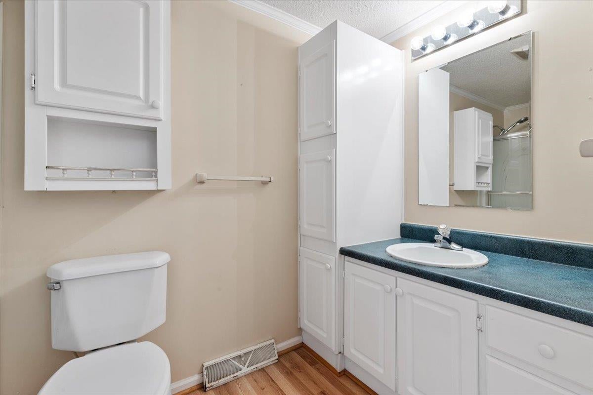 7727 Brooklyn Road Radford, VA 24141 - Photo 32 of 71 Gallery Image 32