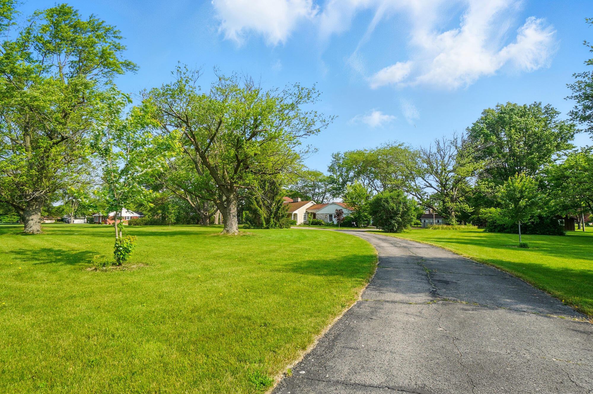 1010 Glynwood Road Wapakoneta, OH 45895 - Photo 6 of 49