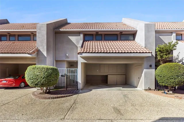 $4,500 | 4526 Glenwick Lane, Dallas, TX 75205