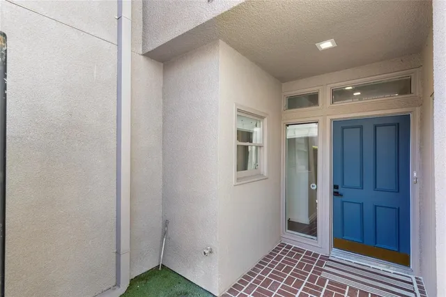 $4,500 | 4526 Glenwick Lane, Dallas, TX 75205