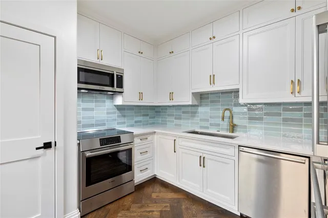 $4,500 | 4526 Glenwick Lane, Dallas, TX 75205