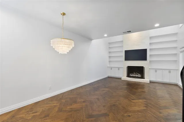 $4,500 | 4526 Glenwick Lane, Dallas, TX 75205