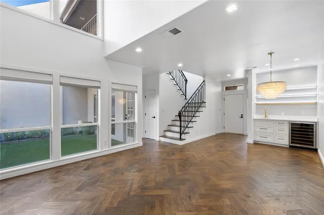 $4,500 | 4526 Glenwick Lane, Dallas, TX 75205