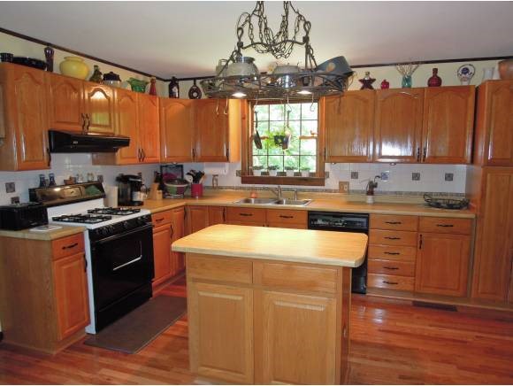 160 Randall Hill Road Springfield, VT 05156 - Photo 4 of 34