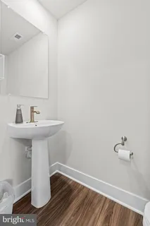$420,000 | 7736 Port Capital Drive, Elkridge, MD 21075