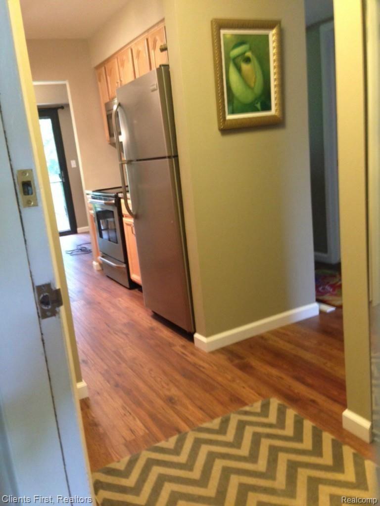 1665 Riverside Drive, Unit 8 Rochester, MI 48309 - Photo 5 of 25 IMG_7963.jpg
