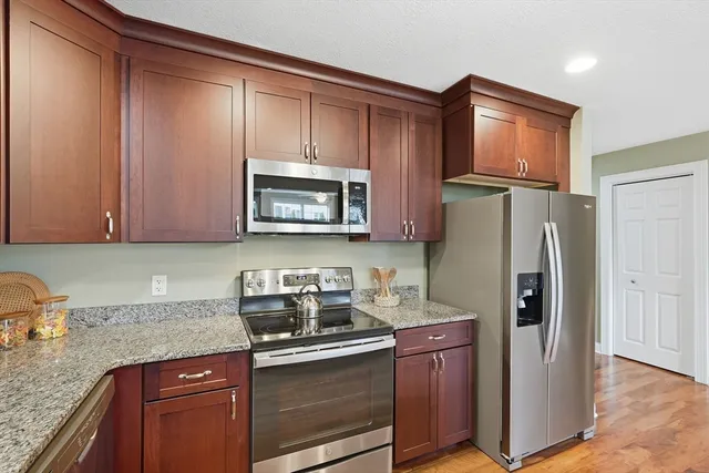 $525,000 | 24 Lodge Lane, Unit 24, Wilbraham, MA 01095