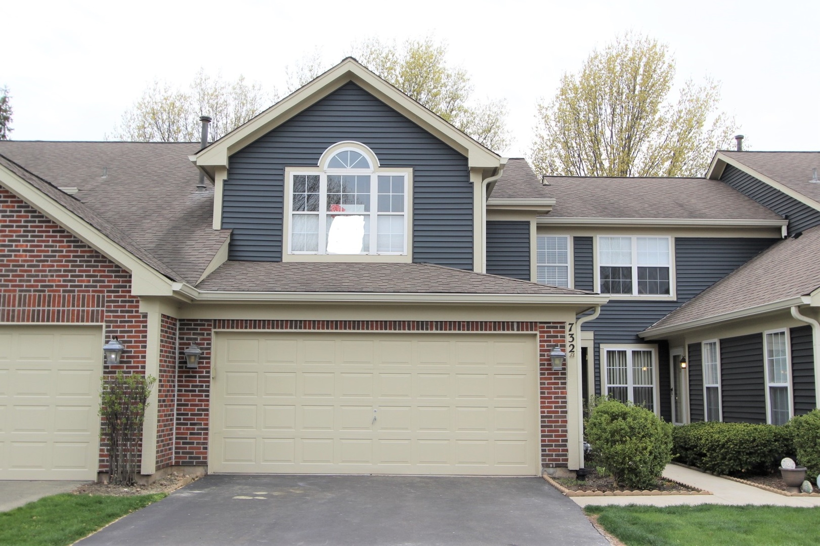 732 Bent Ridge Lane, Unit 732 Elgin, IL 60120 - Photo 2 of 26