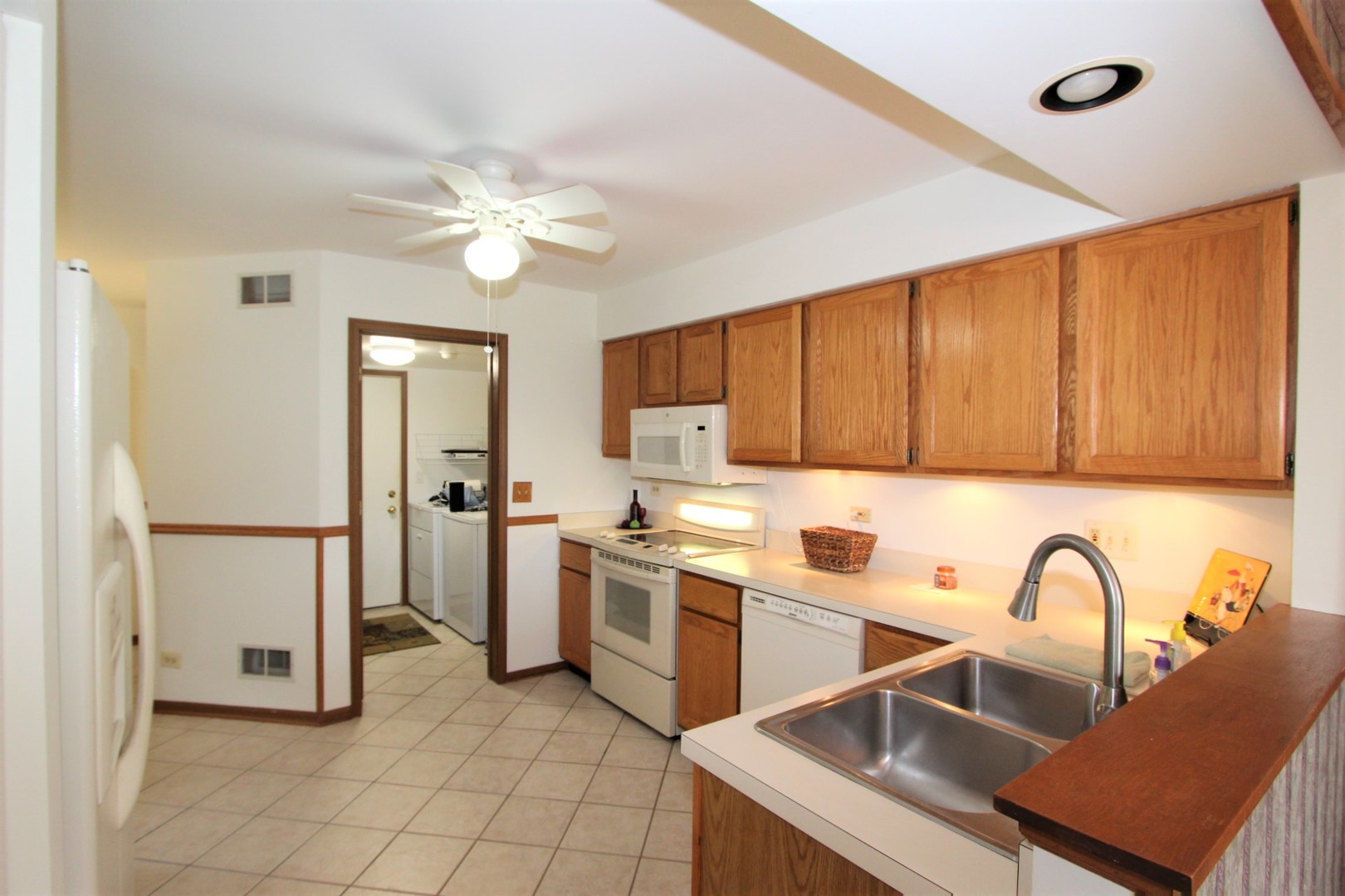 732 Bent Ridge Lane, Unit 732 Elgin, IL 60120 - Photo 10 of 26