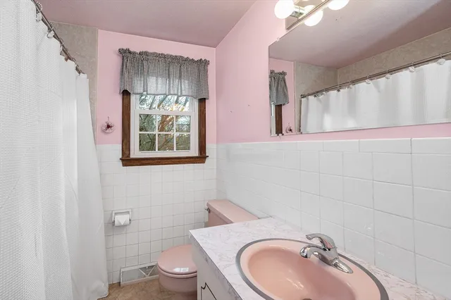 $775,000 | 20 Doral Drive, Chelmsford, MA 01863