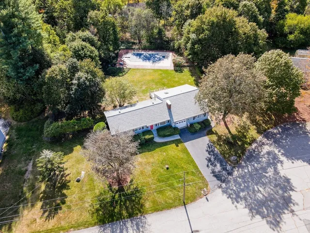 $775,000 | 20 Doral Drive, Chelmsford, MA 01863