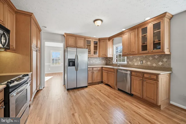 $570,000 | 516 Gleneagle Drive, Fredericksburg, VA 22405