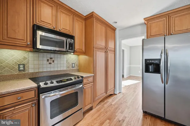 $570,000 | 516 Gleneagle Drive, Fredericksburg, VA 22405