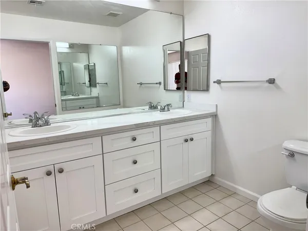 $745,000 | 18319 Hart Street, Unit 3, Reseda, CA 91335