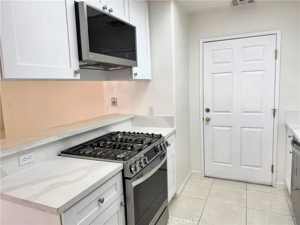 $745,000 | 18319 Hart Street, Unit 3, Reseda, CA 91335