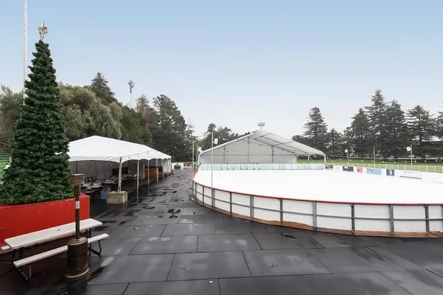 a view of a terrace with sitting area