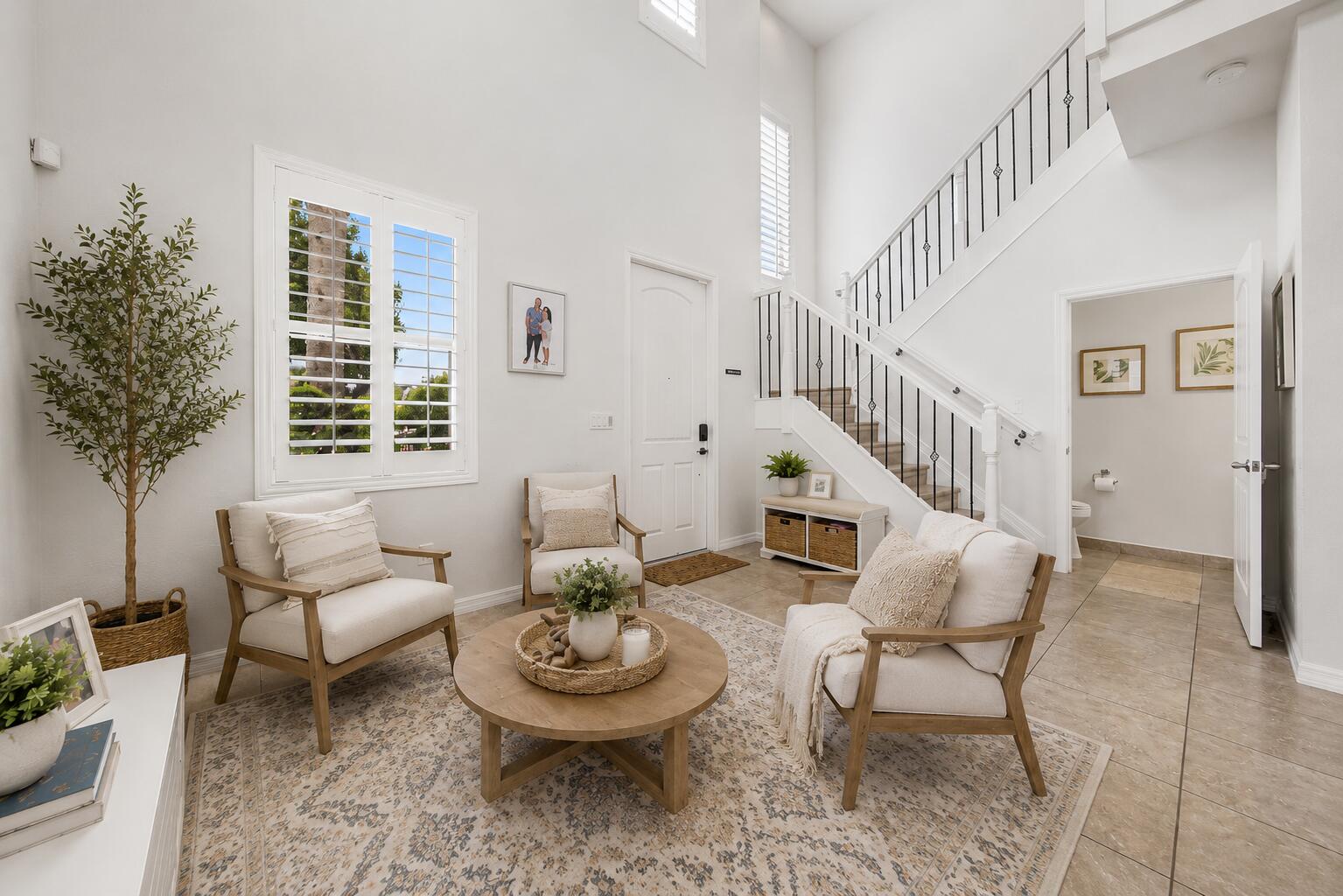 409 Francesca Ridge Road Boynton Beach, FL 33435 - Photo 4 of 41 Formal living room