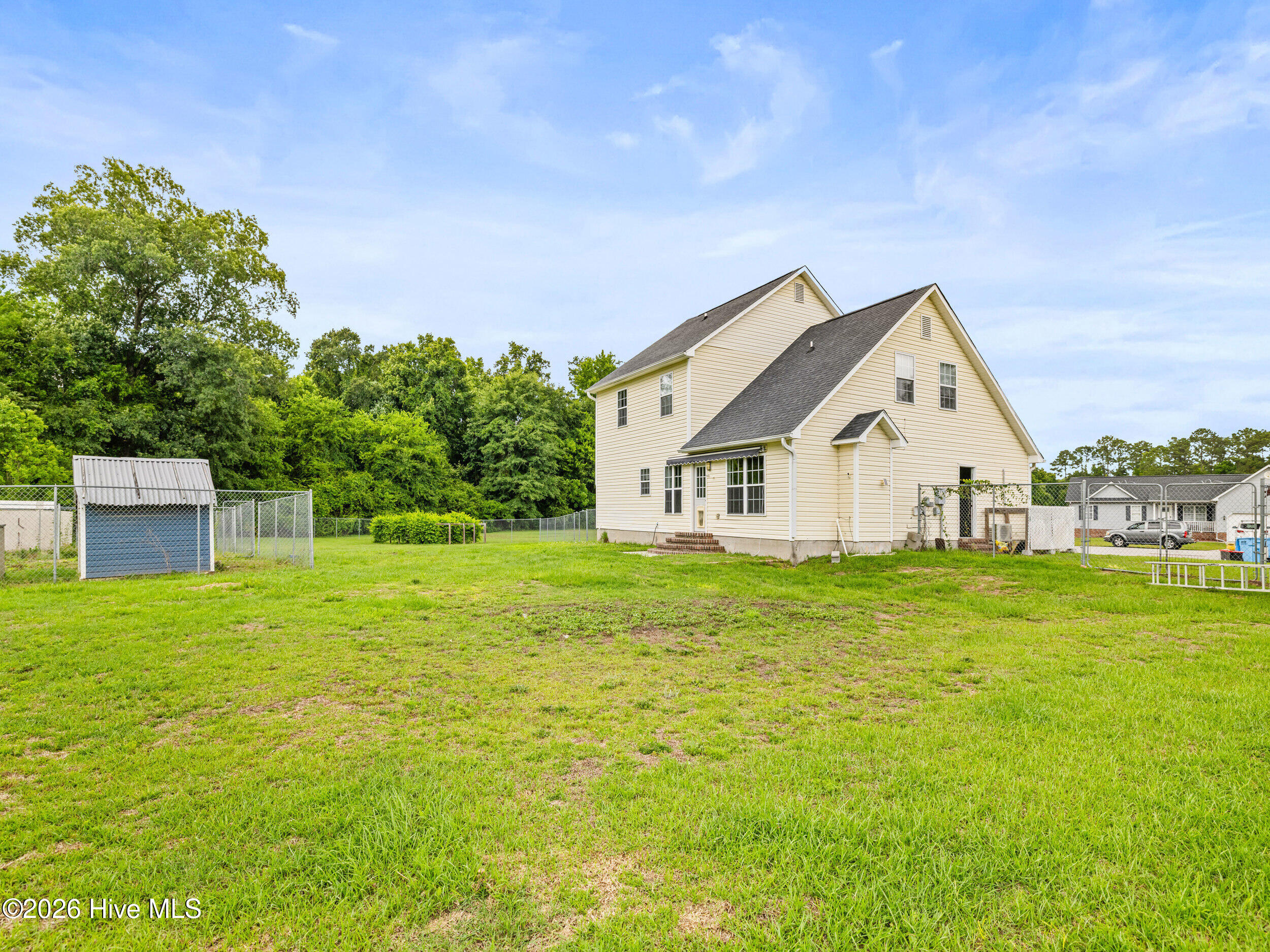 305 Rivers Edge Court Jacksonville, NC 28540 - Photo 36 of 37