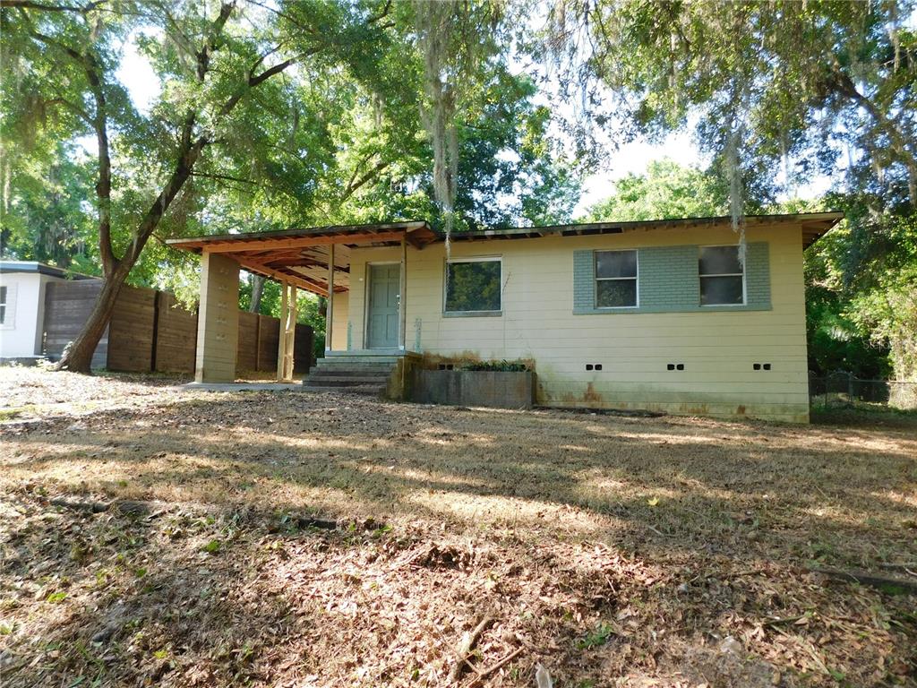 905 Southeast 9th Place Gainesville, FL 32601 - Photo 1 of 1