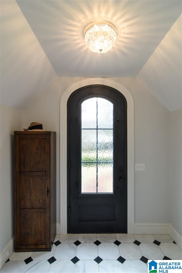 724 Linwood Road Birmingham, AL 35222 - Photo 4 of 38