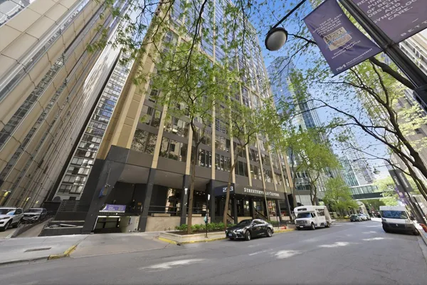 $2,200 | 233 East Erie Street, Unit 1301, Chicago, IL 60611