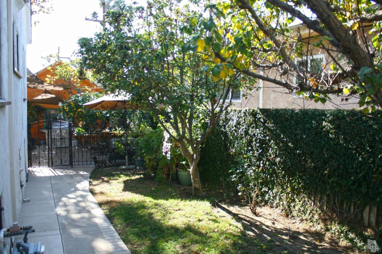 2010 West Kenneth Road Glendale, CA 91201 - Photo 45 of 45 Additional Photo