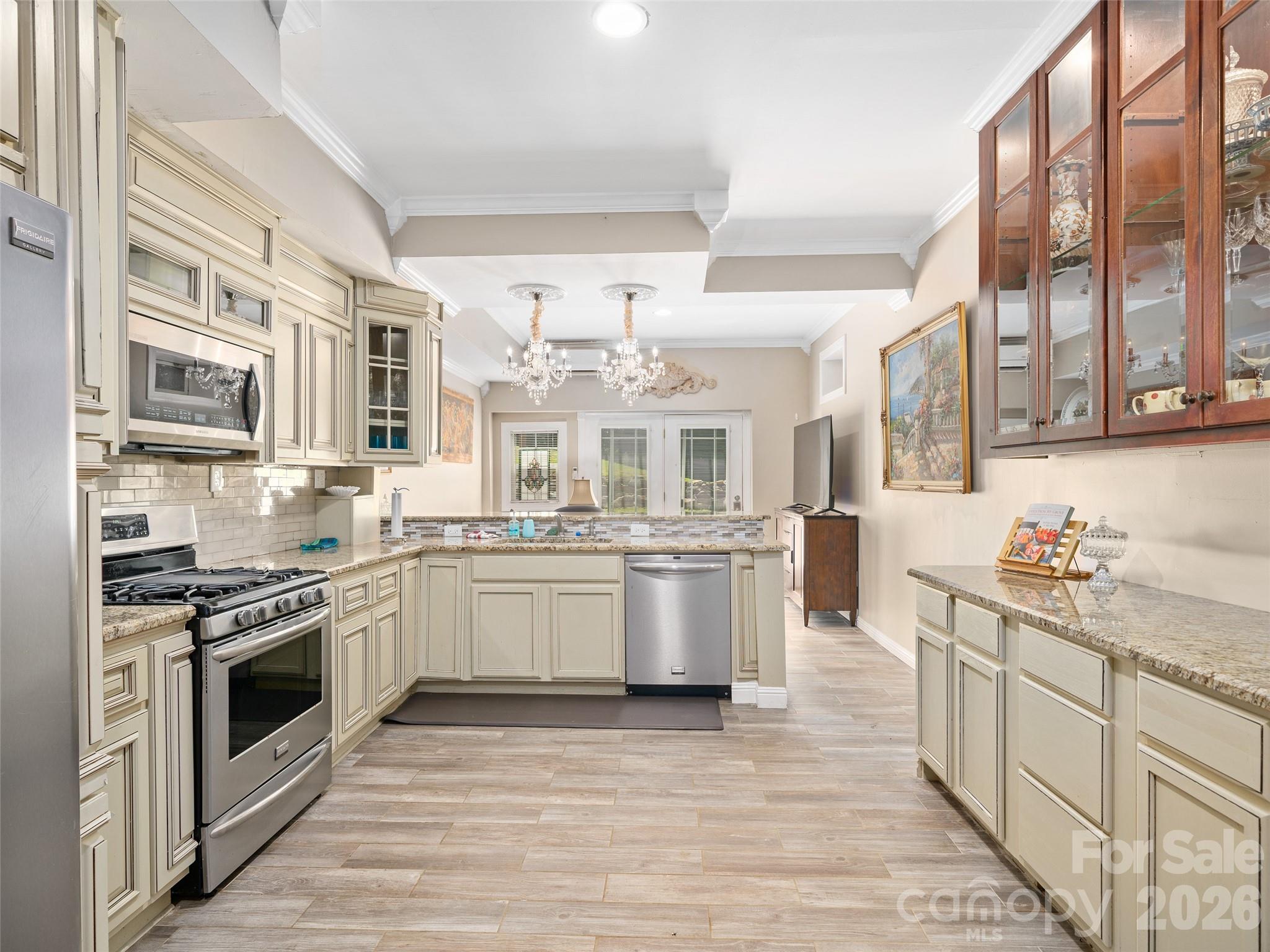 253 Odoms Chapel Road Bakersville, NC 28705 - Photo 23 of 33