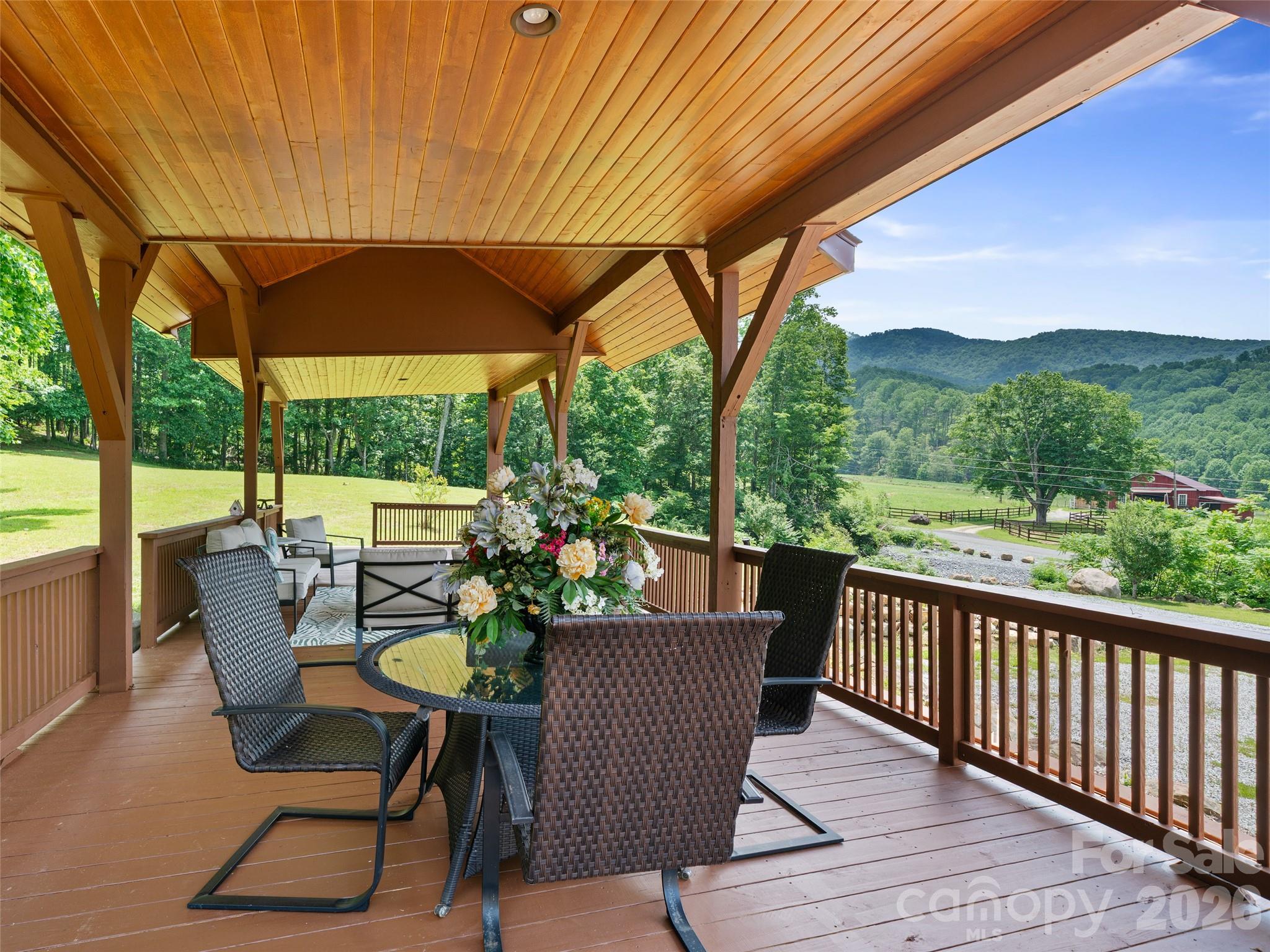 253 Odoms Chapel Road Bakersville, NC 28705 - Photo 27 of 33