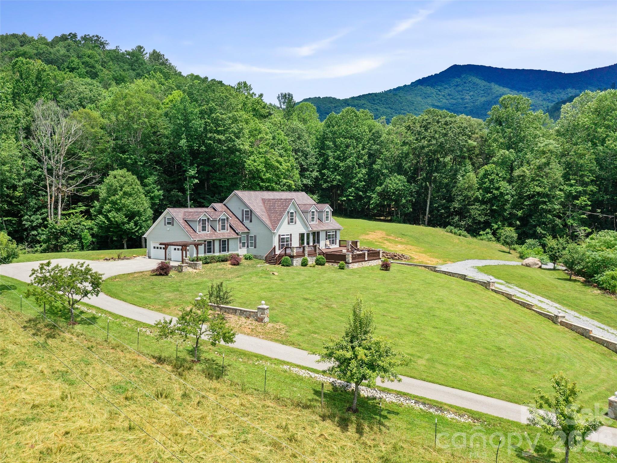 253 Odoms Chapel Road Bakersville, NC 28705 - Photo 32 of 33