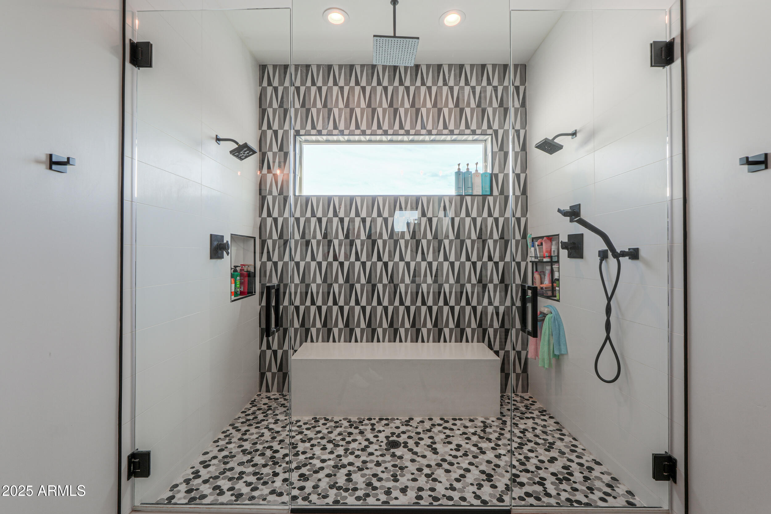 2529 West Magma Road San Tan Valley, AZ 85144 - Photo 36 of 93 a bathroom with a bathtub and shower