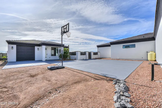 $1,590,000 | 2529 West Magma Road, San Tan Valley, AZ 85144