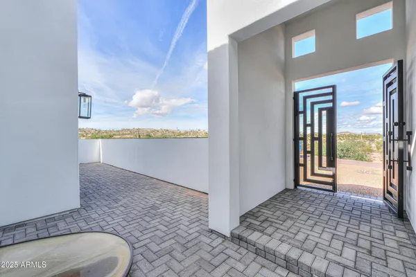 $1,249,000 | 2529 West Magma Road, San Tan Valley, AZ 85144