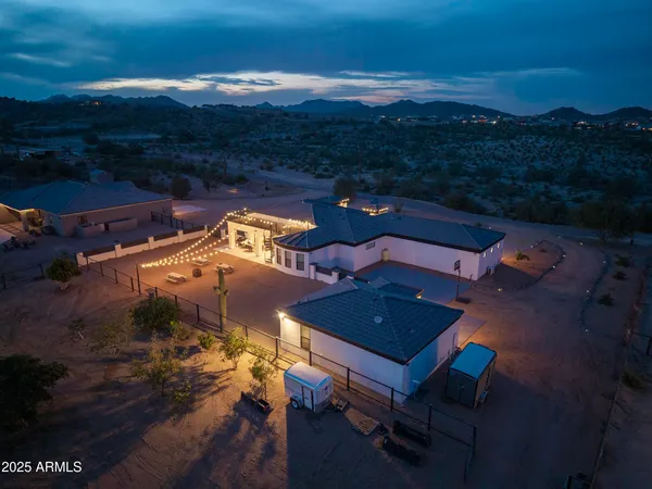 $1,249,000 | 2529 West Magma Road, San Tan Valley, AZ 85144
