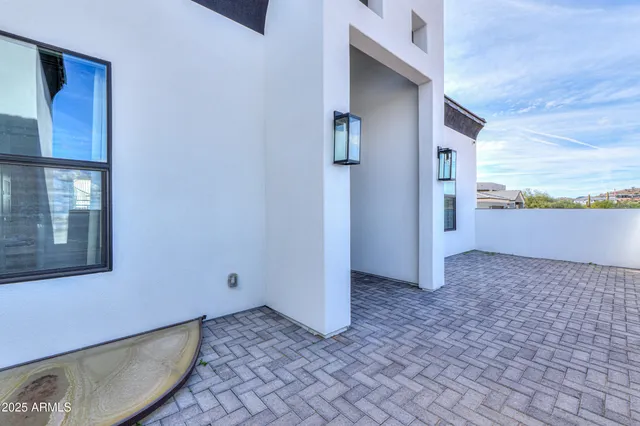 $1,590,000 | 2529 West Magma Road, San Tan Valley, AZ 85144