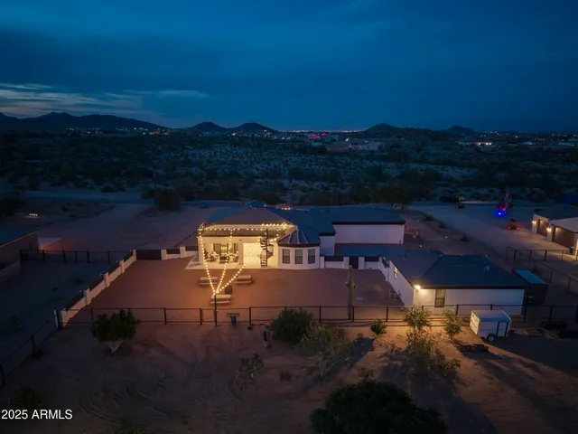 $1,590,000 | 2529 West Magma Road, San Tan Valley, AZ 85144