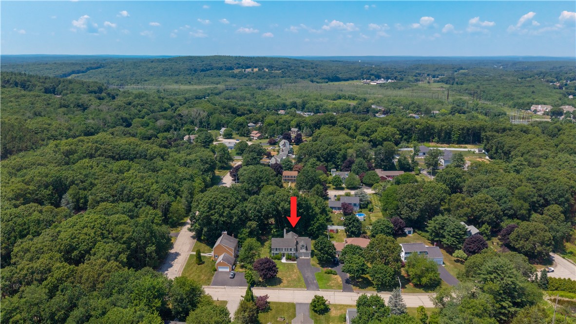 9 Pheasant Run Road North Smithfield, RI 02896 - Photo 3 of 32