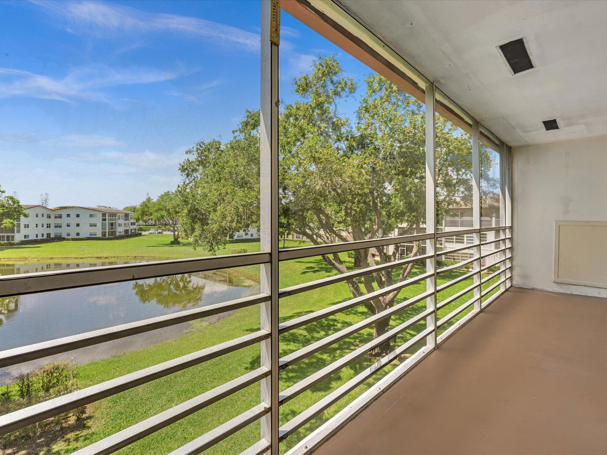 288 Fanshaw Drive, Unit G Boca Raton, FL 33434 - Photo 3 of 49 patio