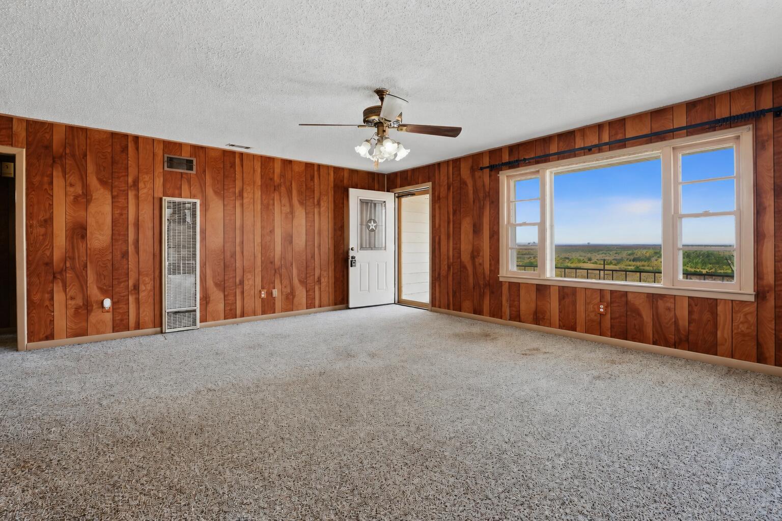 6212 Beaver Road Levelland, TX 79336 - Photo 14 of 35 windowfix