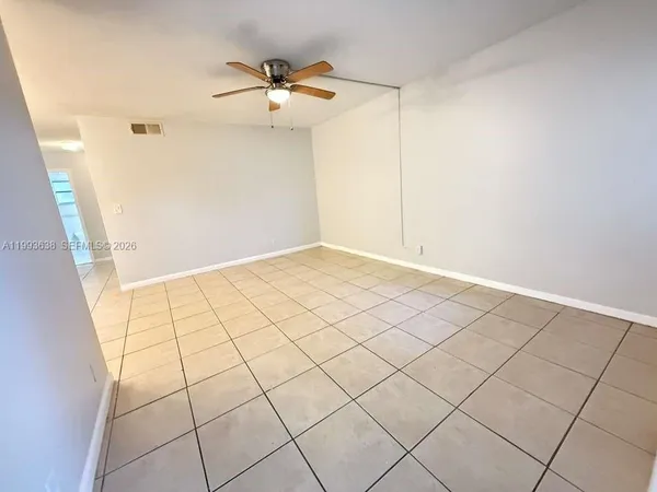 $1,550 | 606 South C Street, Unit 103, Lake Worth, FL 33460