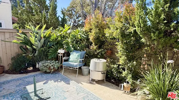 $795,000 | 707 Shadow Lake Drive, Thousand Oaks, CA 91360