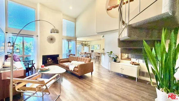 $795,000 | 707 Shadow Lake Drive, Thousand Oaks, CA 91360