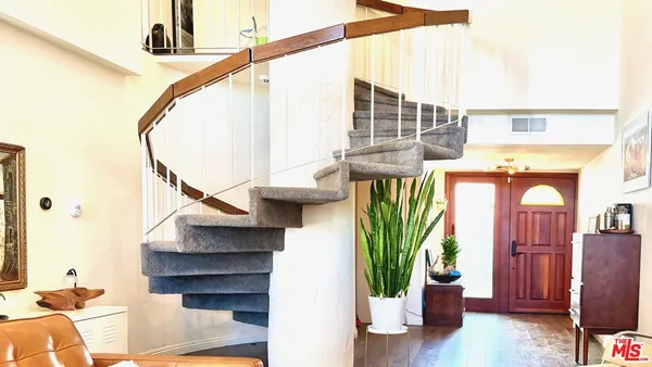 $795,000 | 707 Shadow Lake Drive, Thousand Oaks, CA 91360