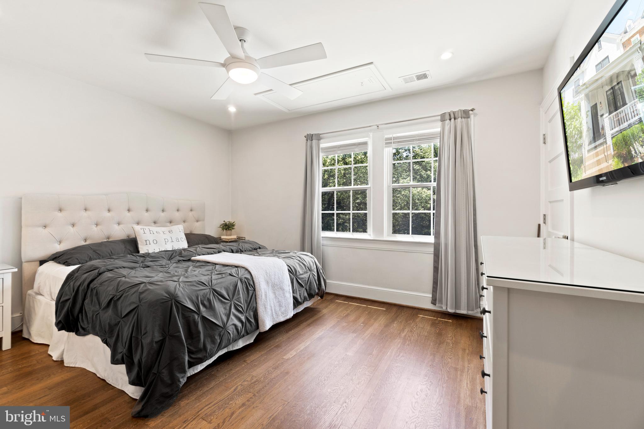 2225 39th Street Northwest Washington, DC 20007 - Photo 19 of 39