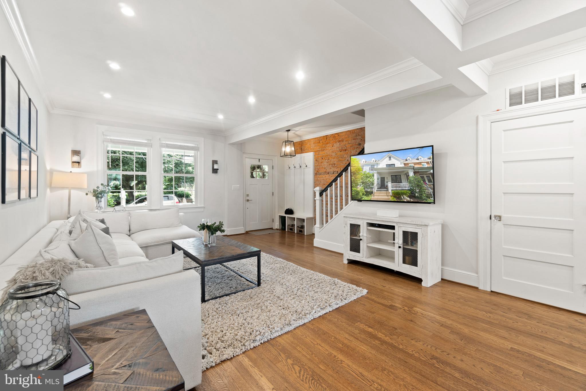 2225 39th Street Northwest Washington, DC 20007 - Photo 3 of 39 Family Room
