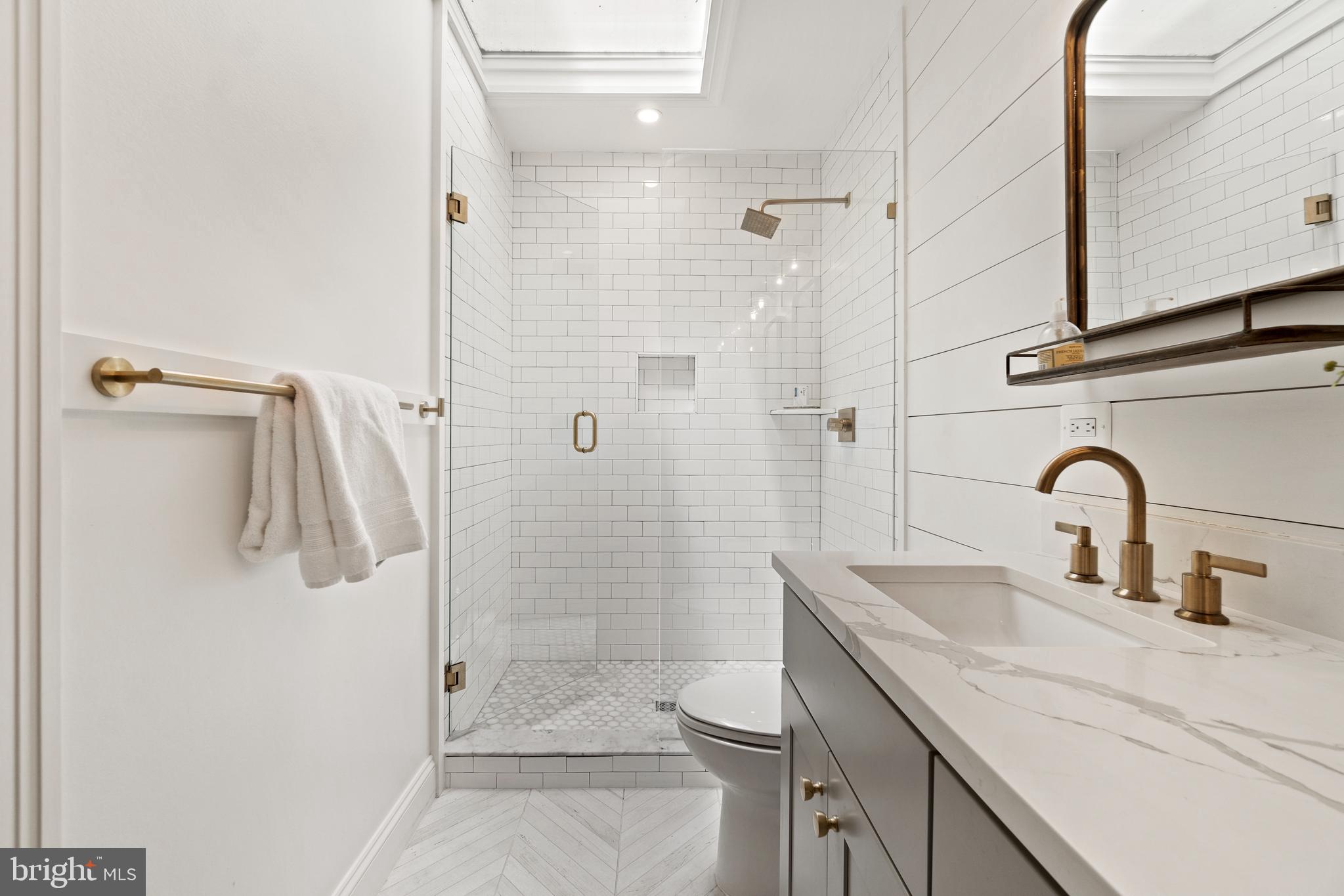 2225 39th Street Northwest Washington, DC 20007 - Photo 21 of 39